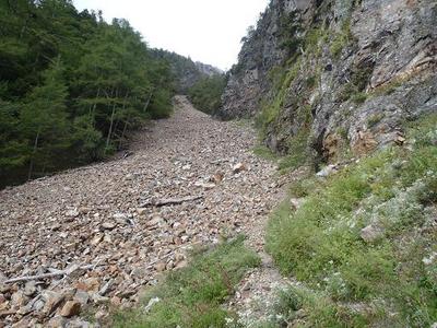 角兵衛沢上部のガレ場.jpg